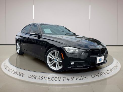 Used 2017 BMW 320i Sedan RWD image 8