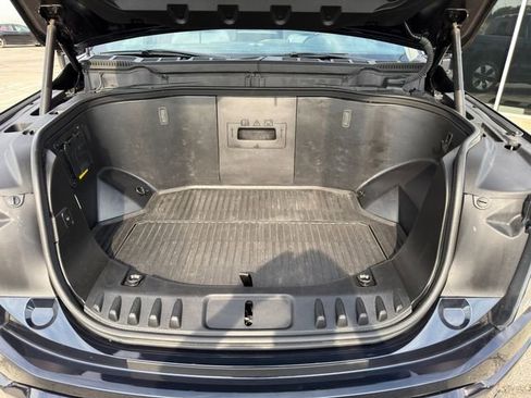 Used 2023 Ford F150 Lightning Platinum image 47