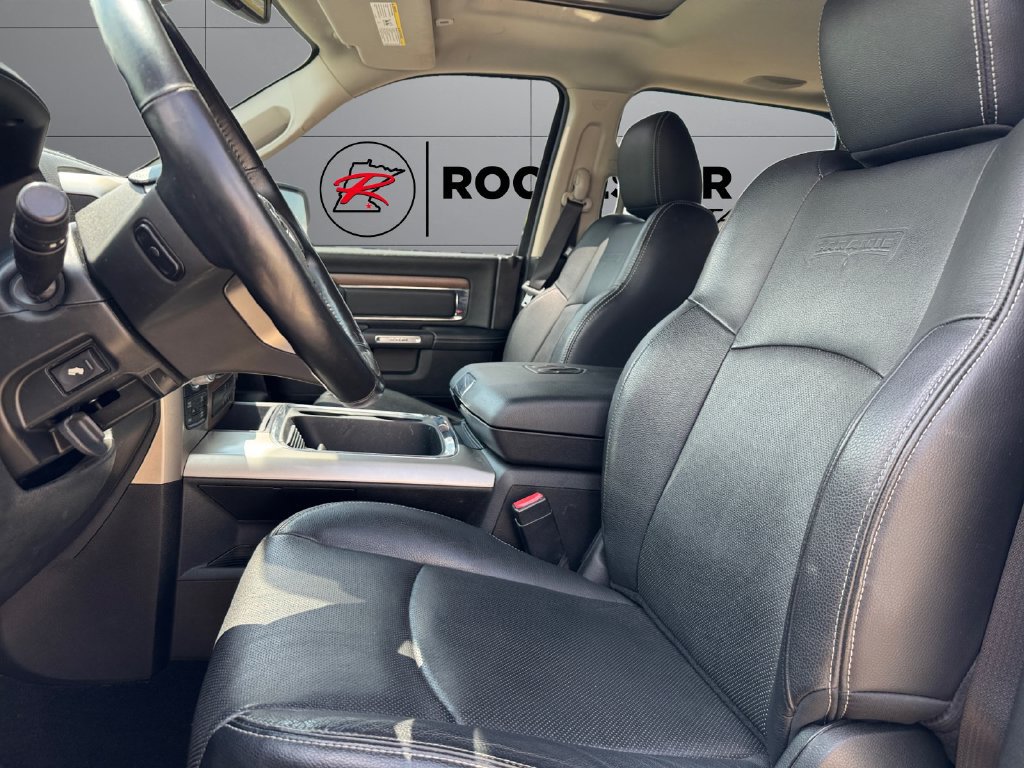 Used 2017 RAM 1500 Laramie w/ Convenience Group AWD/4WD image 10