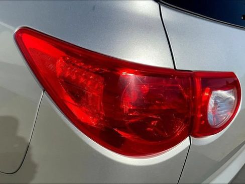 Used 2012 Chevrolet Traverse LTZ FWD image 28