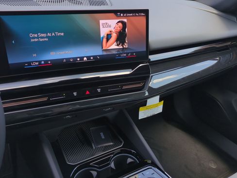 Certified 2026 BMW 530i 530i w/ M Sport Package image 30