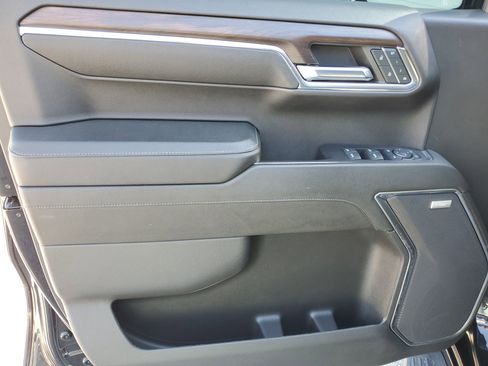 Used 2023 GMC Sierra 1500 SLT w/ SLT Premium Package image 16