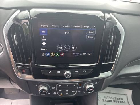 Used 2023 Chevrolet Traverse High Country FWD image 26