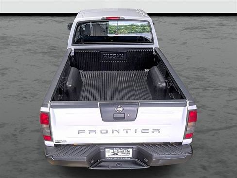 Used 2004 Nissan Frontier XE w/ (BGP) Basic Gear Pkg RWD image 3