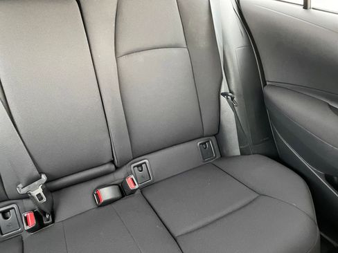 Used 2025 Toyota Corolla LE image 36