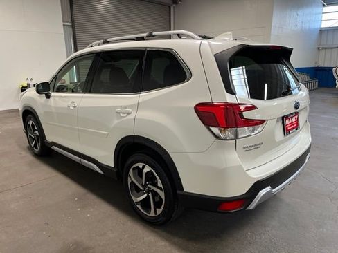 Used 2023 Subaru Forester Touring AWD/4WD image 4