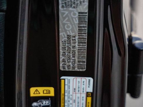 Used 2023 Jeep Gladiator Sport image 29