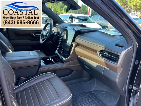 Used 2026 GMC Yukon XL Denali Ultimate AWD/4WD image 19