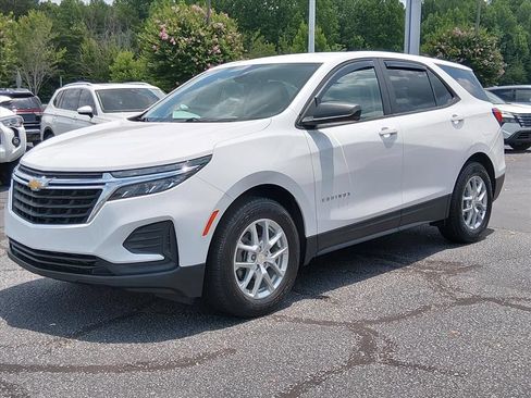 Used 2023 Chevrolet Equinox LS w/ LPO, Cargo Package FWD image 8