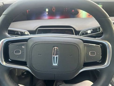 Used 2026 Lincoln Nautilus Premier w/ Equipment Group 102A AWD/4WD image 15