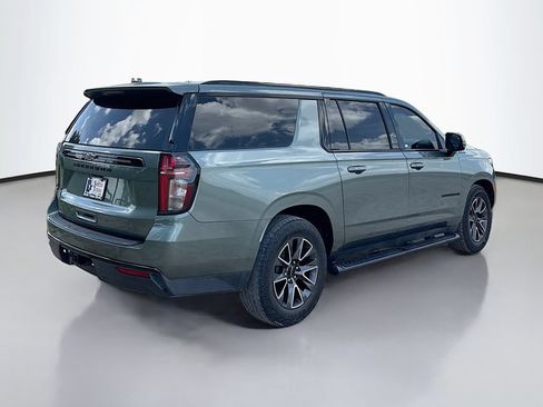 Used 2023 Chevrolet Suburban Z71 w/ Z71 Off-Road Package AWD/4WD image 7