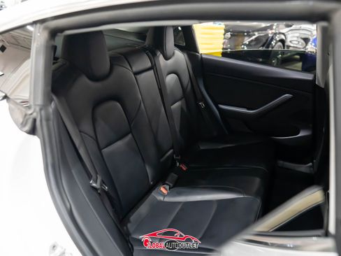 Used 2019 Tesla Model 3 Standard Range Plus image 18