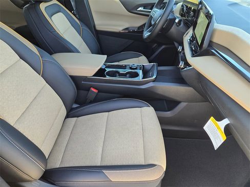 New 2026 Chevrolet Equinox ACTIV w/ Convenience Package III image 6