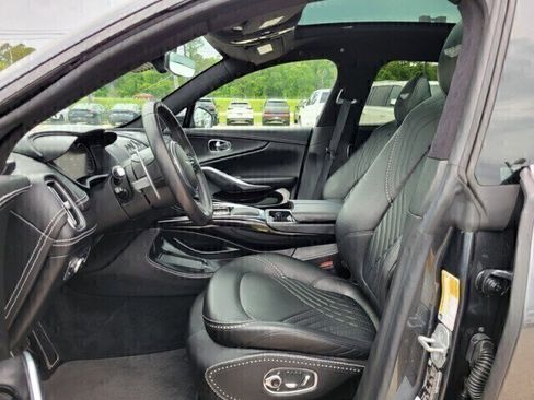 Used 2021 Aston Martin DBX image 26