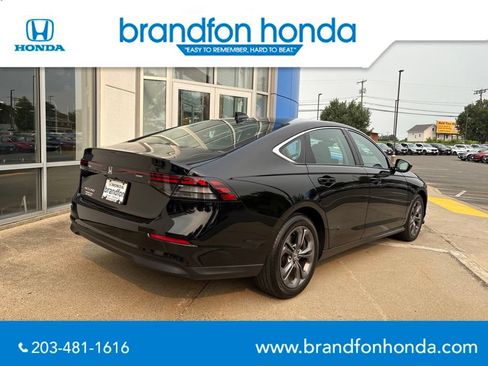 Used 2023 Honda Accord EX image 6