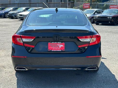 Used 2019 Honda Accord Sport image 5
