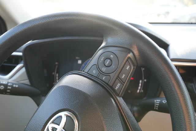 Used 2026 Toyota Corolla Cross L FWD image 23