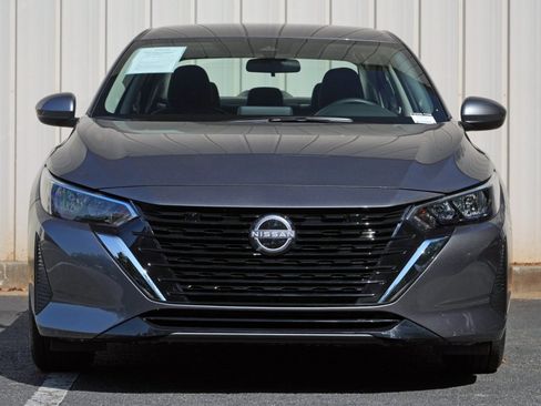 Used 2025 Nissan Sentra SV FWD image 6