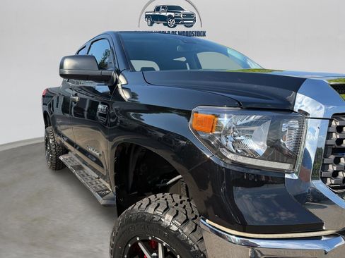 Used 2021 Toyota Tundra SR5 w/ SR5 Upgrade Package AWD/4WD image 18
