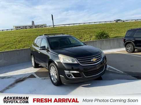 Used 2015 Chevrolet Traverse LT w/ Style and Technology Package FWD image 1