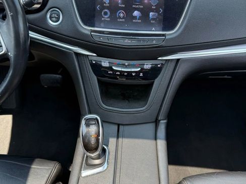 Used 2017 Cadillac XT5 Luxury image 15