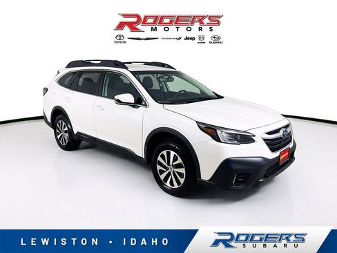 Used 2020 Subaru Outback Premium AWD/4WD image 1