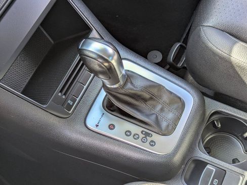 Used 2013 Volkswagen Tiguan S AWD/4WD image 17