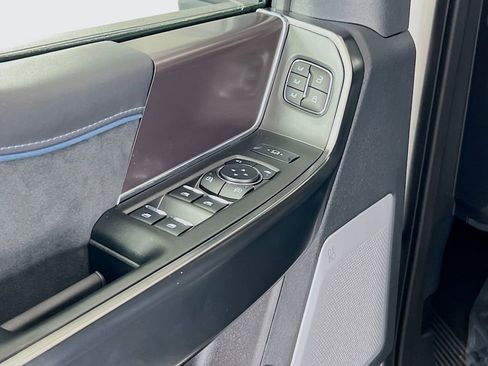 New 2026 Ford F350 Platinum w/ FX4 Off-Road Package image 12