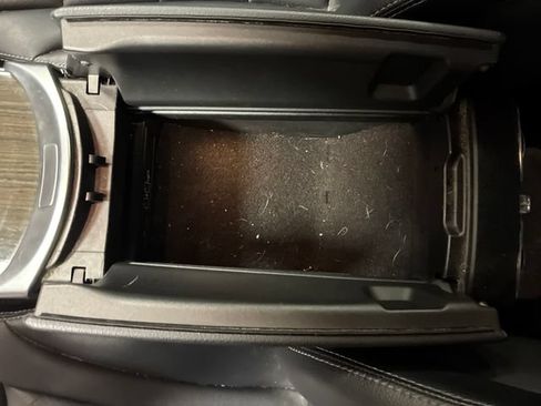 Used 2018 Mercedes-Benz C 300 4MATIC Sedan image 26
