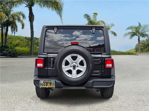 Certified 2021 Jeep Wrangler Sport AWD/4WD image 5