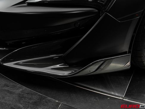 Used 2019 McLaren 600LT RWD image 15
