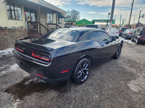 Used 2022 Dodge Challenger SXT w/ Blacktop Package RWD image 7