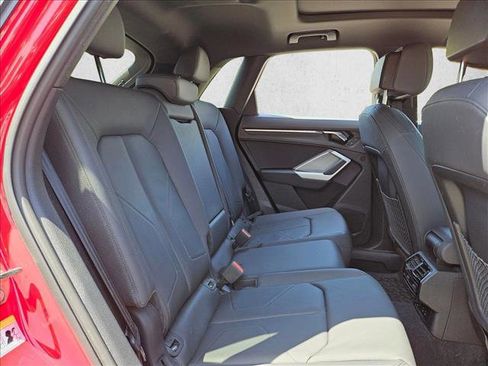 Used 2023 Audi Q3 2.0T Premium Plus AWD/4WD image 18