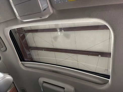 Used 2011 Toyota Sequoia Limited image 30