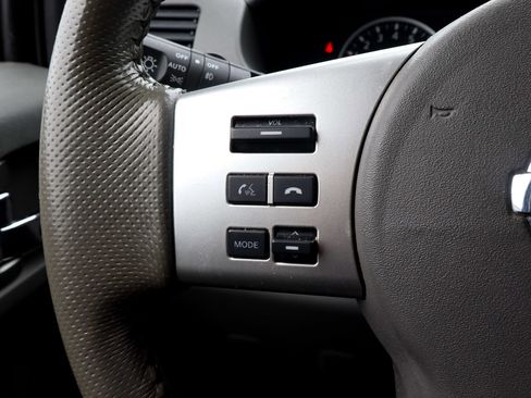 Used 2019 Nissan Frontier SL AWD/4WD image 27