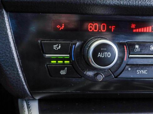 Used 2015 BMW M5 RWD image 11
