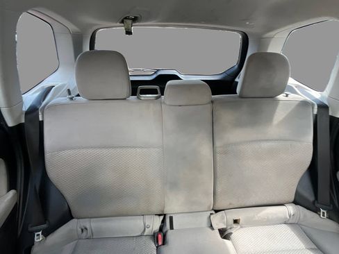 Used 2014 Subaru Forester 2.5i AWD/4WD image 13