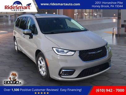 Used 2023 Chrysler Pacifica Limited