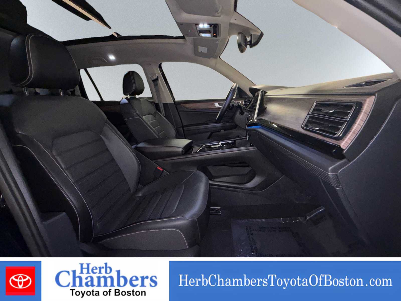 Used 2025 Volkswagen Atlas SEL AWD/4WD image 18