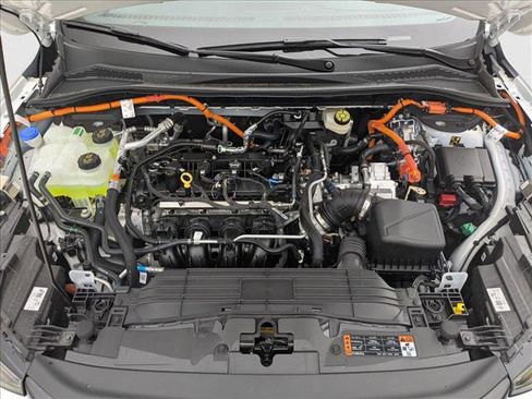 New 2025 Ford Escape SE w/ PHEV Premium Package image 17