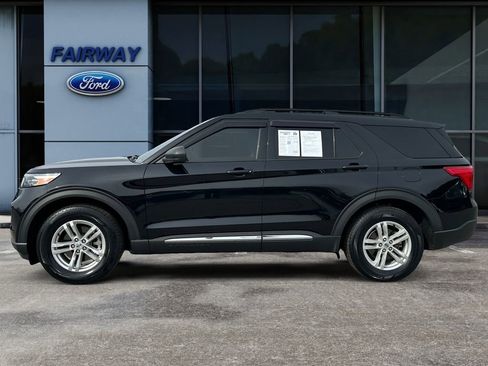 Used 2022 Ford Explorer XLT image 7