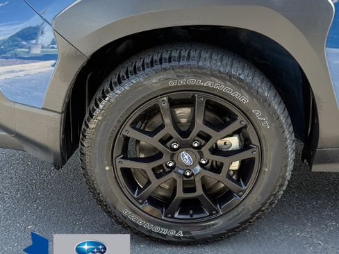 Used 2024 Subaru Crosstrek 2.5i Wilderness w/ Crosstrek Mirror Package AWD/4WD image 32