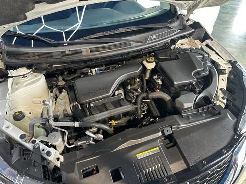 Used 2021 Nissan Rogue Sport S image 30