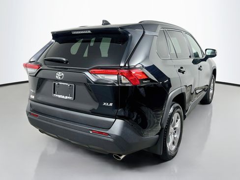Used 2025 Toyota RAV4 XLE w/ Convenience Package FWD image 4