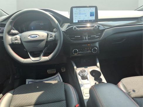 Used 2023 Ford Escape ST-Line Select AWD/4WD image 9