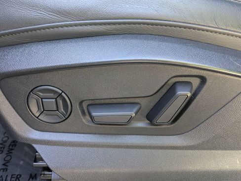 Used 2023 Audi Q7 2.0T Premium w/ Convenience Package AWD/4WD image 22