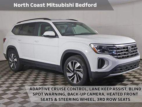 Used 2025 Volkswagen Atlas SE AWD/4WD image 1
