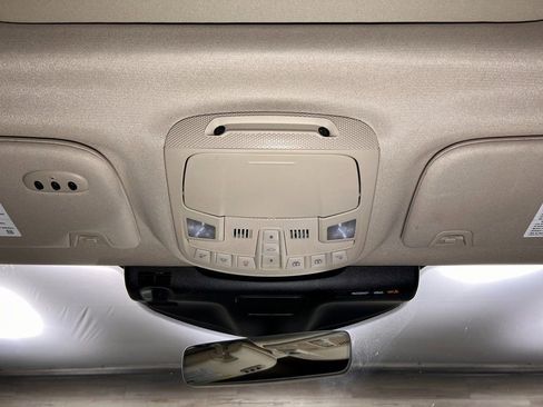 Used 2023 Lincoln Nautilus Reserve w/ Luxury Package image 19