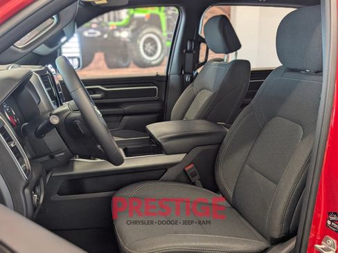 Used 2025 RAM 1500 Big Horn AWD/4WD image 29
