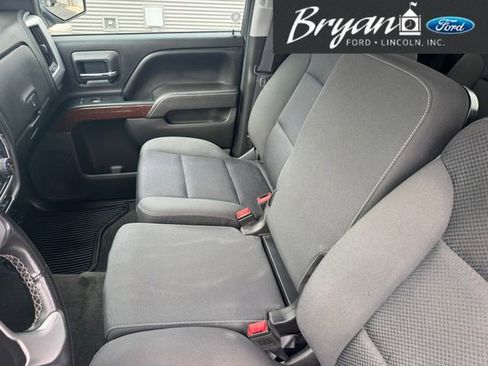 Used 2017 GMC Sierra 1500 SLE w/ Suspension Package, Off-Road image 18